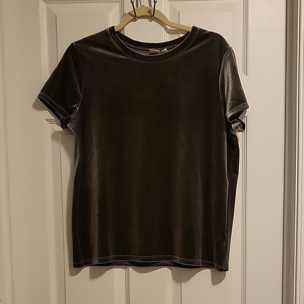 GAP Short Sleeve Velvet Tee in Gray
